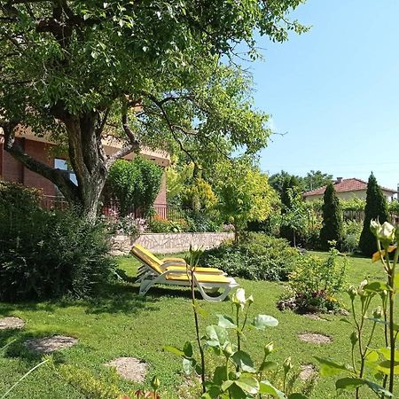 Villa Prolet General-Kantardzhievo Bagian luar foto
