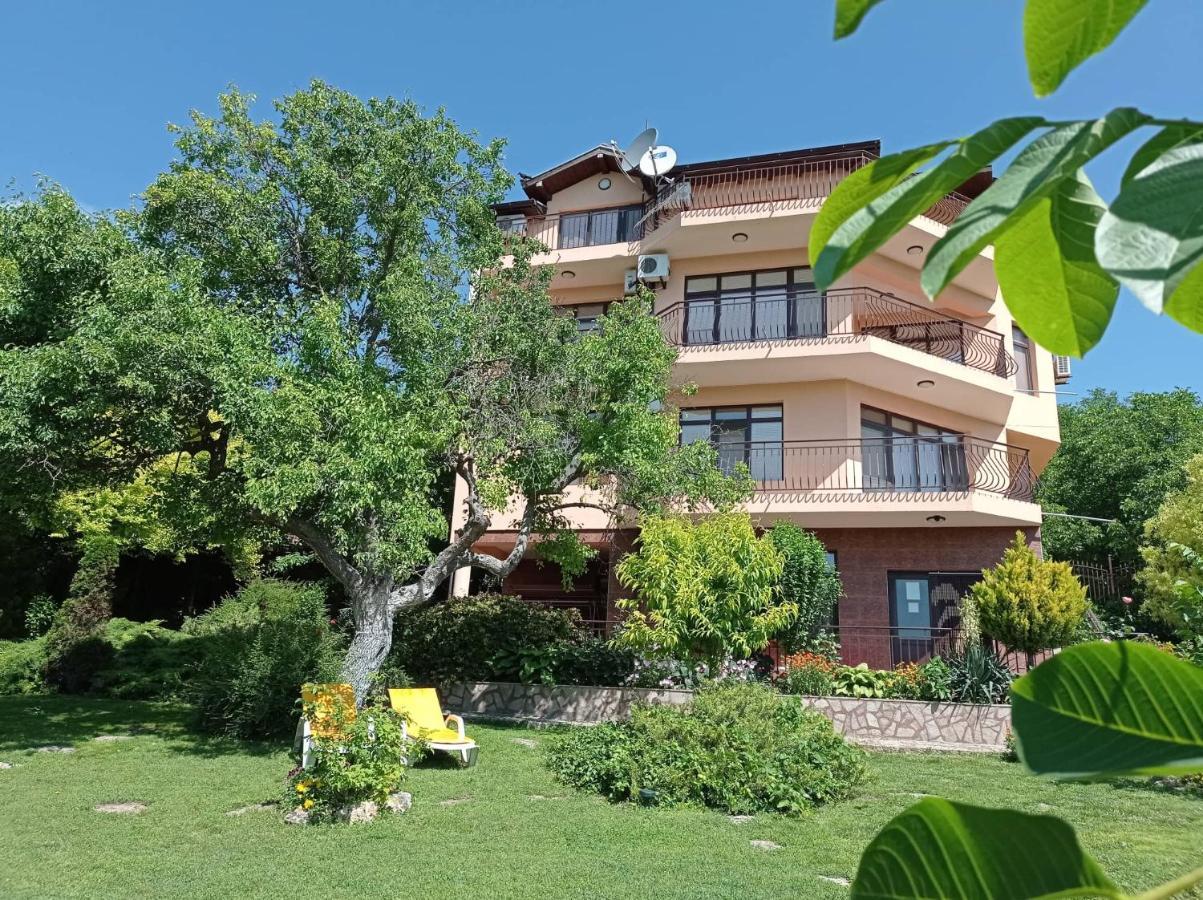 Villa Prolet General-Kantardzhievo Bagian luar foto
