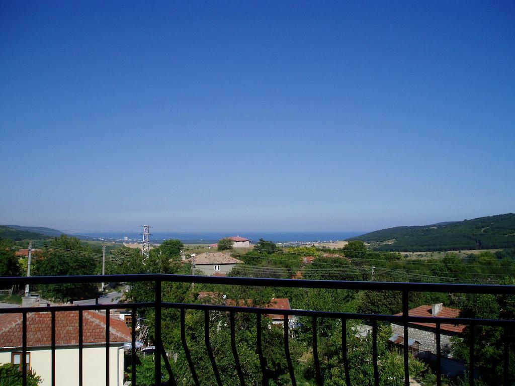 Villa Prolet General-Kantardzhievo Ruang foto
