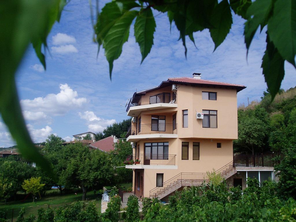 Villa Prolet General-Kantardzhievo Ruang foto