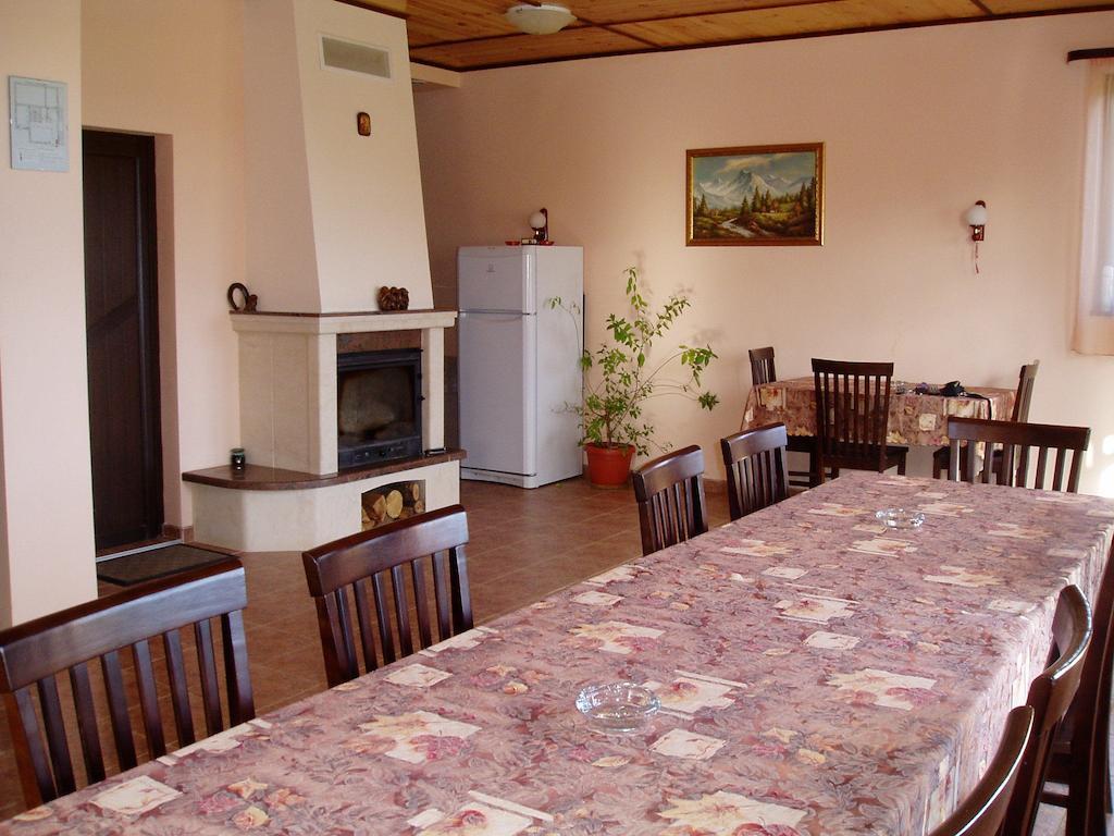 Villa Prolet General-Kantardzhievo Ruang foto